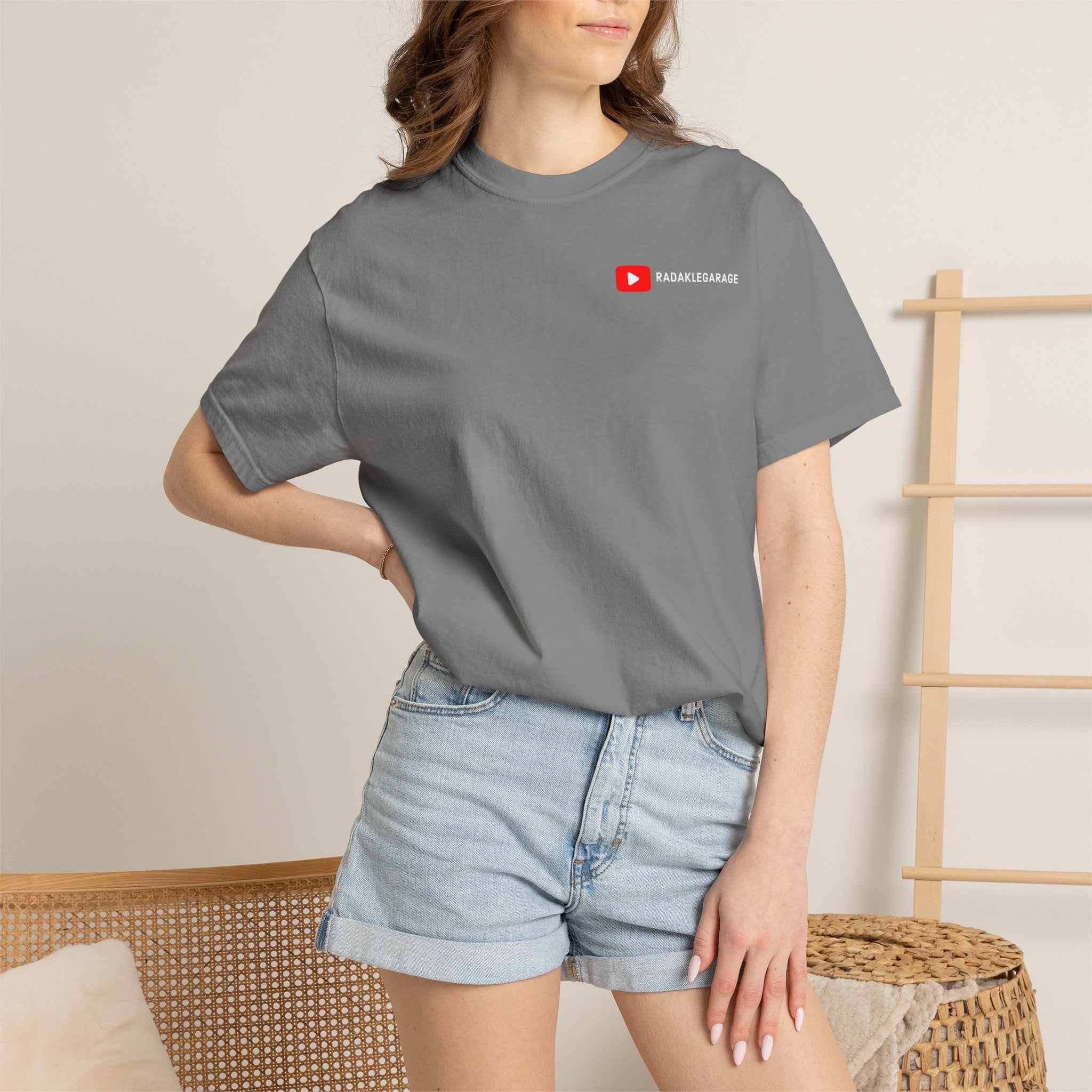 Radakle Garage Retro T-Shirt