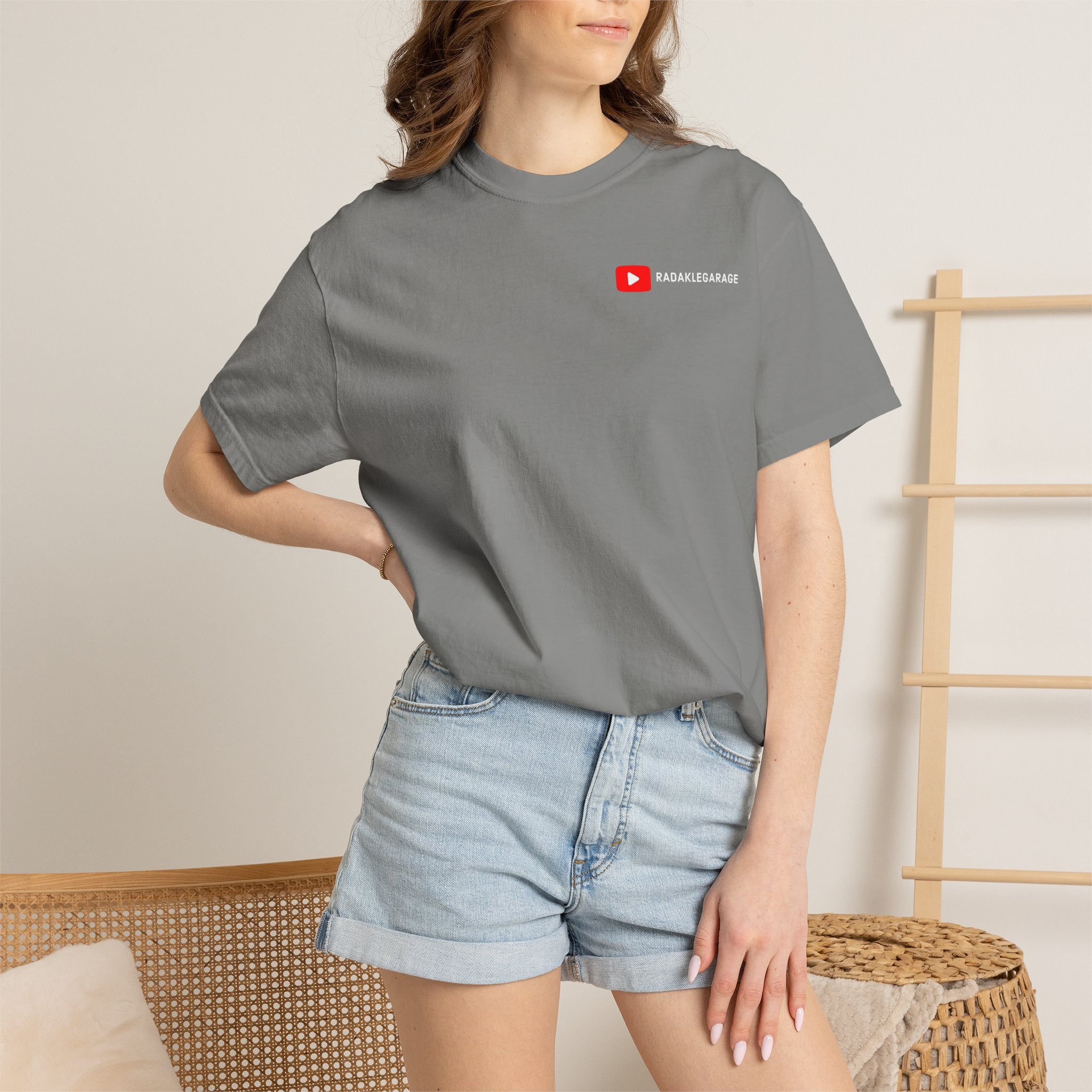 Radakle Garage Retro T-Shirt