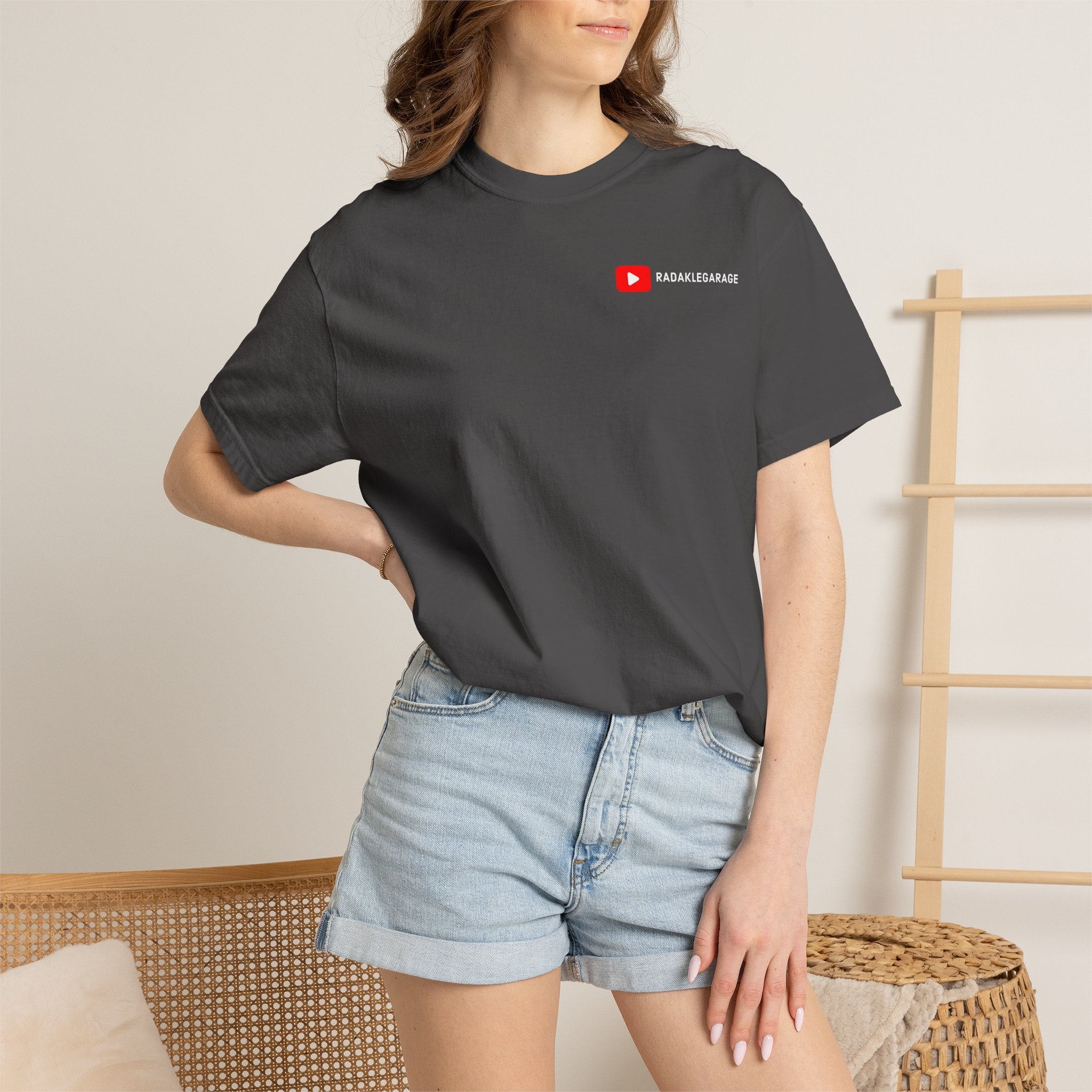 Radakle Garage Retro T-Shirt